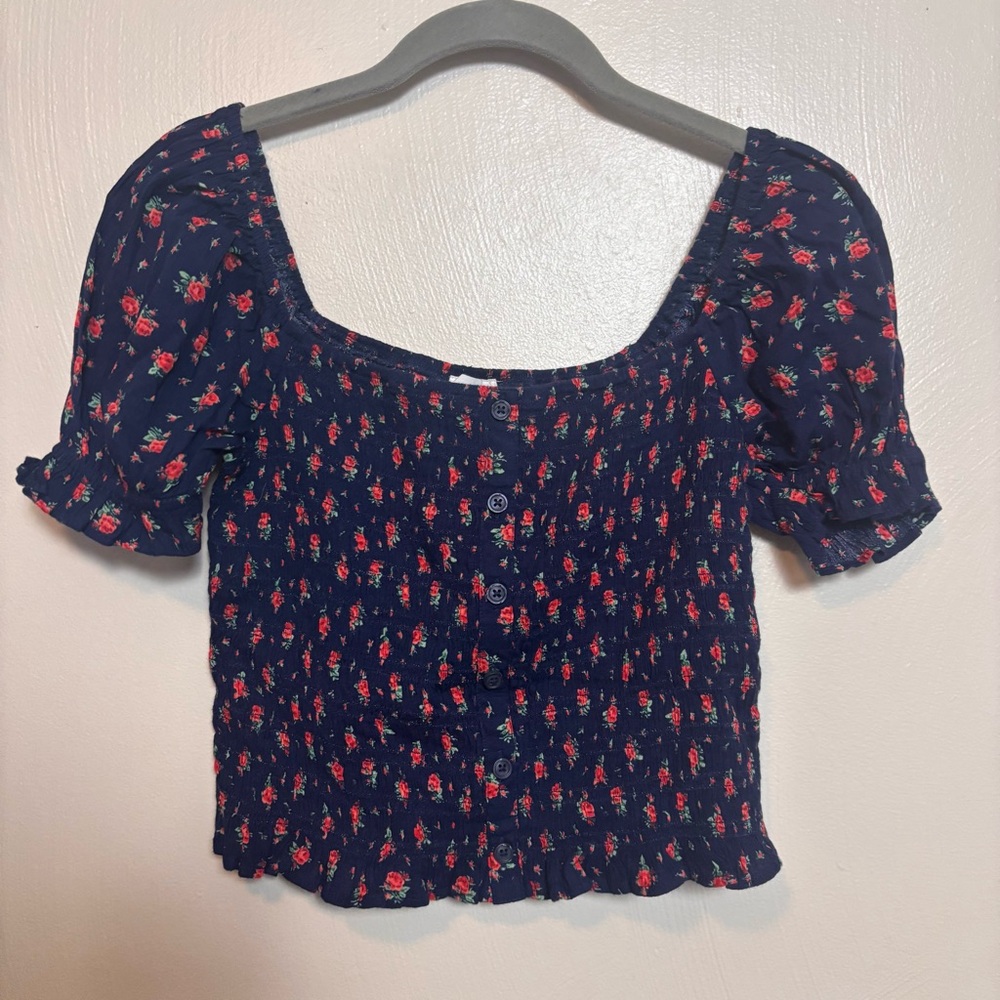 NWT Aerie Women’s Top Crop Floral Off Shoulder Rose Smocked Blue Red Size‎ Small